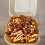 Cheddar sajtos baconos édes chips